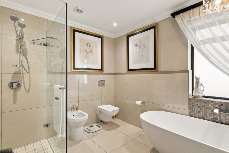 6 Bedroom Property for Sale in Boskloof Eco Estate Western Cape